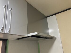 愛媛キッチン取付け隊　シロッコファンフードの取替　施工後 